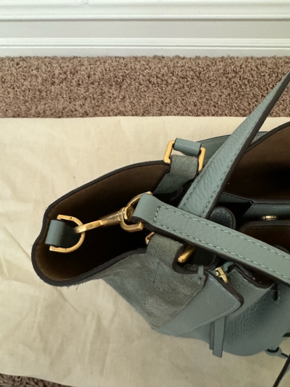 Tory Burch McGraw Dragonfly Drawstring Bucket Bag - Picture 6 of 9